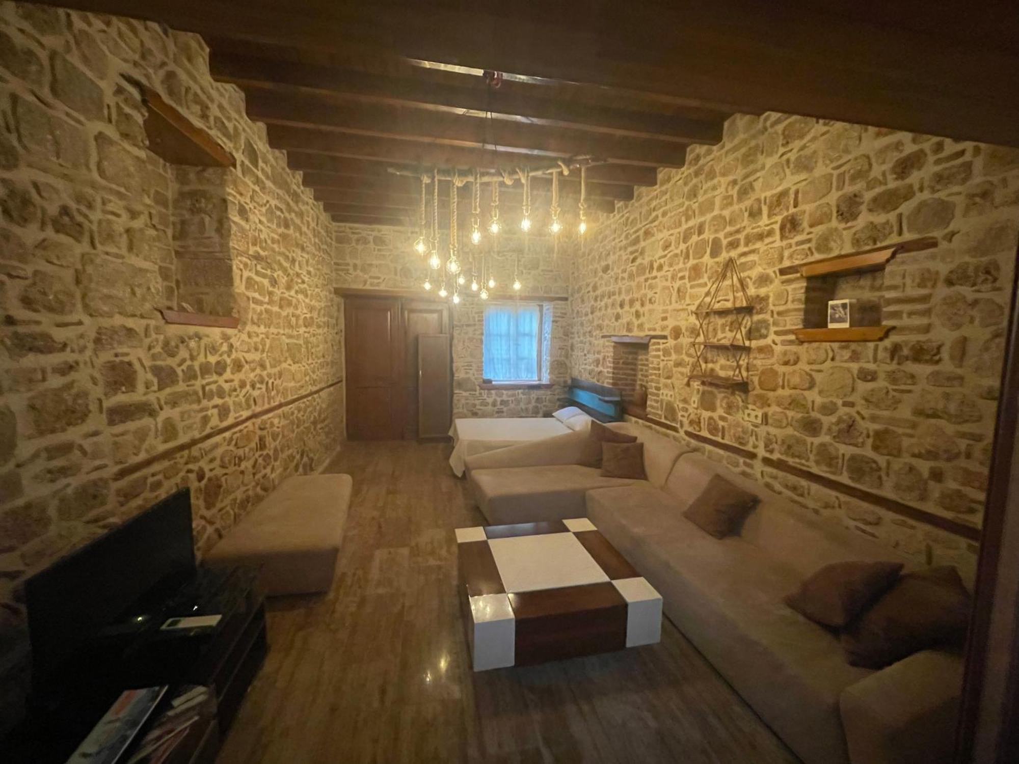 Stony House In The Old Town Antália Exterior foto