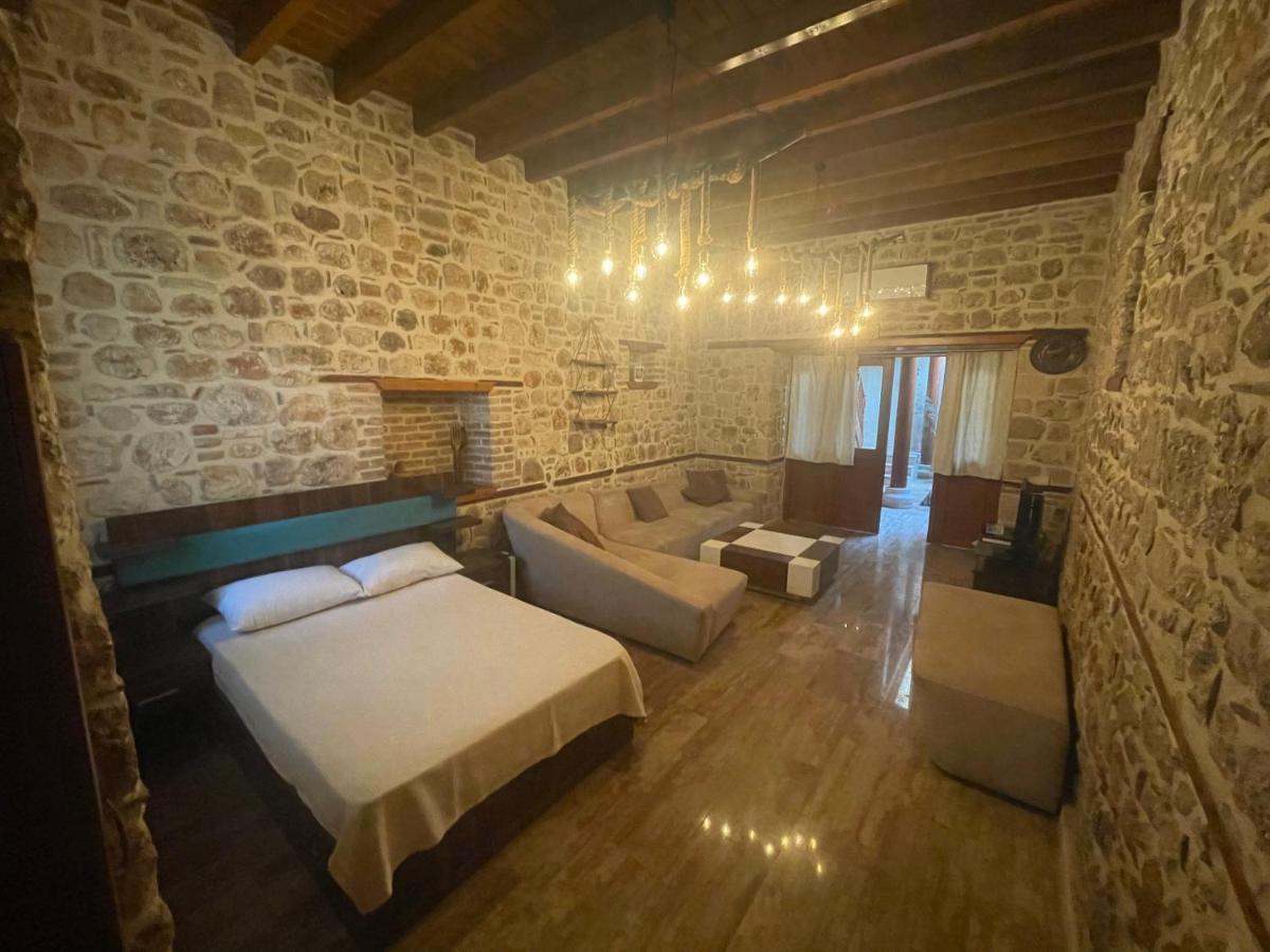 Stony House In The Old Town Antália Exterior foto